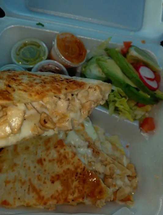 QUE RICO FOOD TRUCK Picture 2