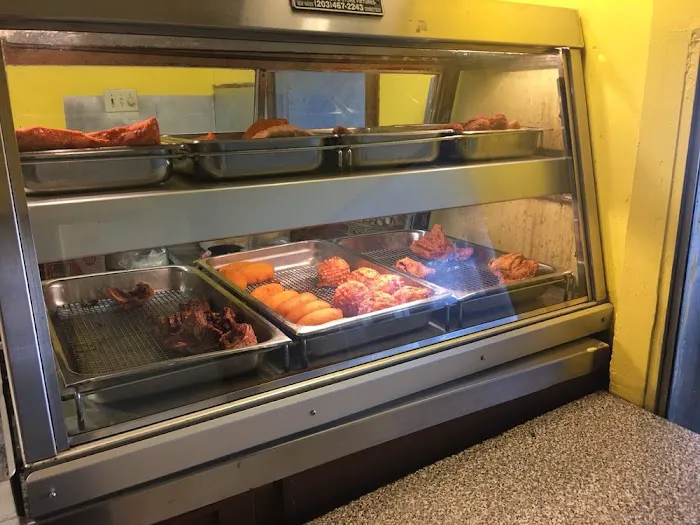 El Cochinito Picture 2