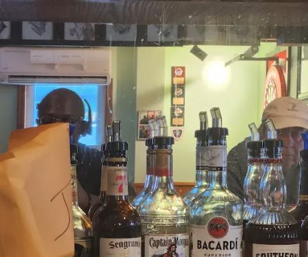 Oley And Chuck's Bar & Grill