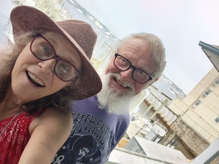 Oley And Chuck's Bar & Grill Picture 10