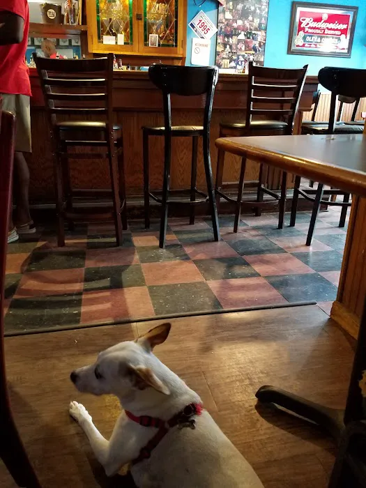 Oley And Chuck's Bar & Grill Picture 2