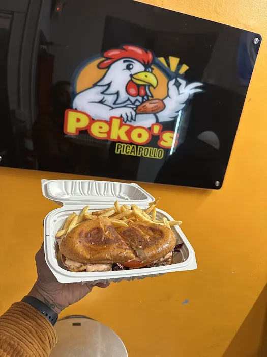 Peko’s pica pollo Picture 5