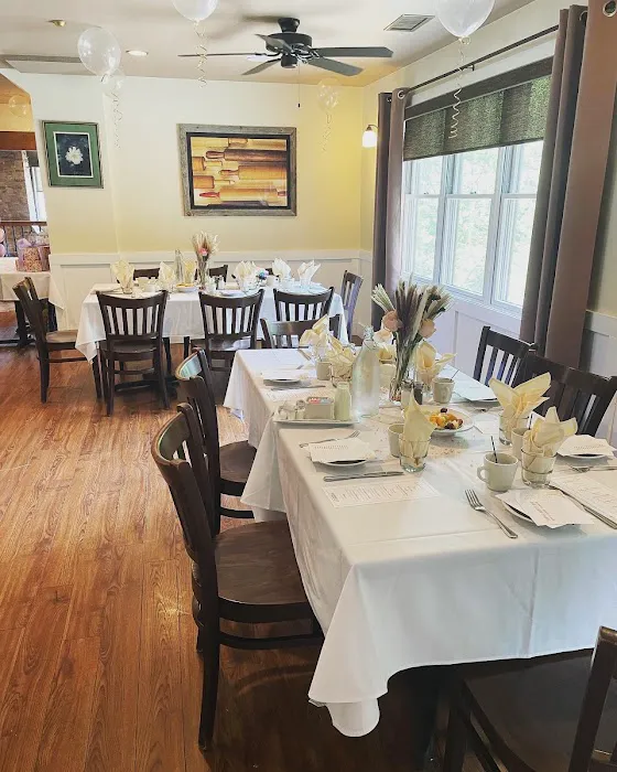 Savannah & Company Picture 1