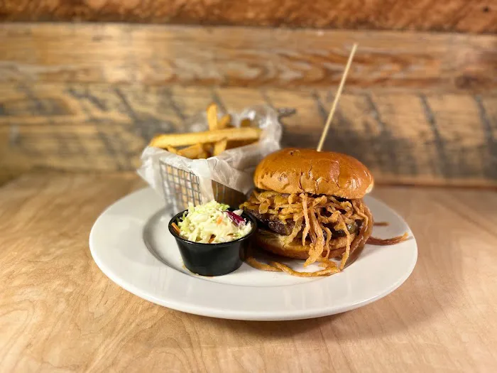 Savannah & Company Picture 9