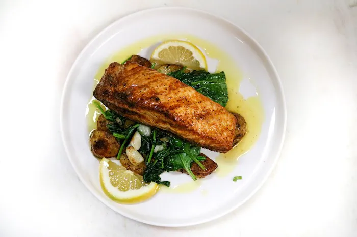 Amici’s Pizza & Restaurant Picture 1