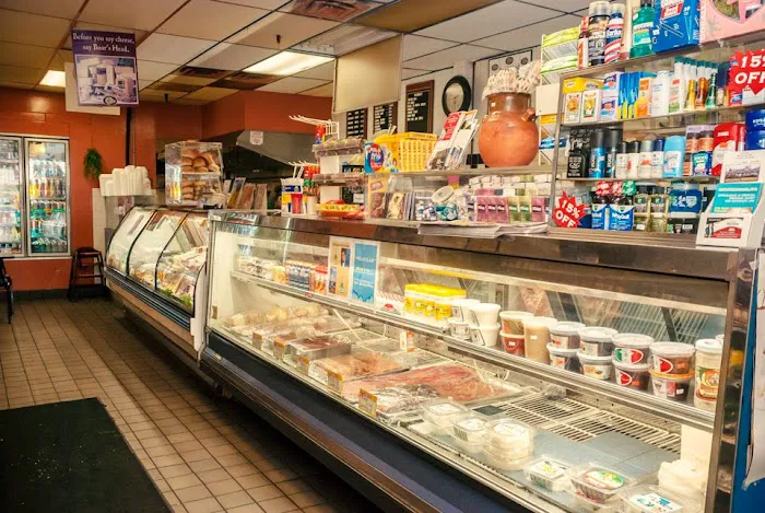 Mercado Azteca & Deli Picture 2