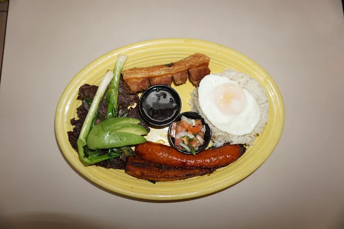 PANADERIA PERLA DE ORIENTE Picture 7