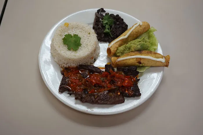 PANADERIA PERLA DE ORIENTE Picture 4