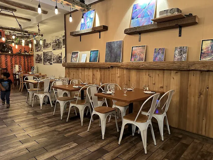 GAUCHOS STEAKHOUSE Picture 6