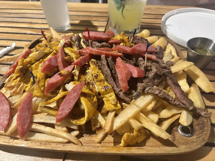 GAUCHOS STEAKHOUSE Picture 8