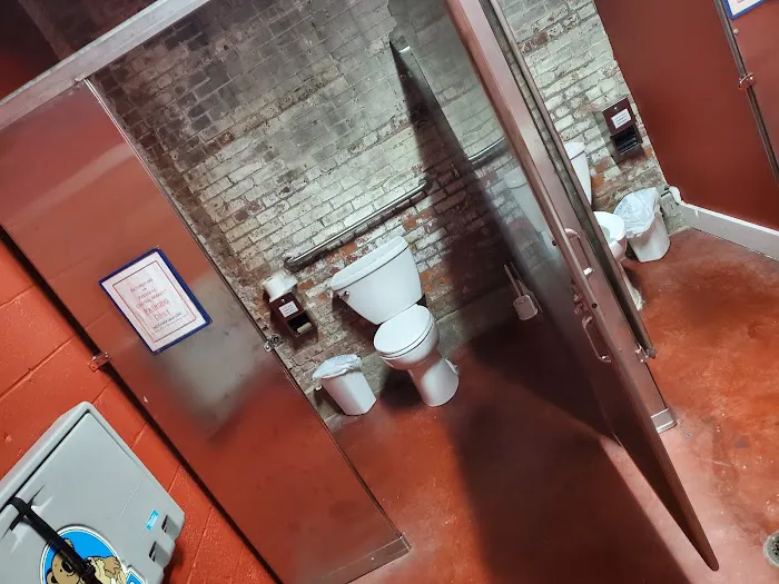 La Gladys Restaurant IV Picture 4