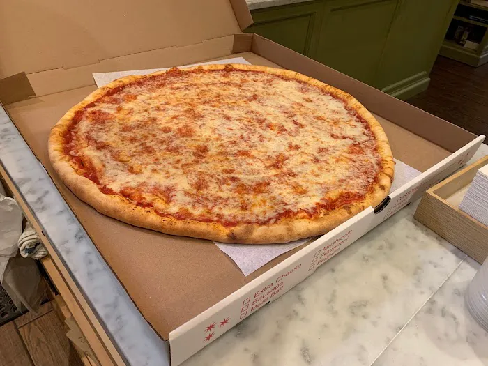 Carlo's Pizza Picture 2