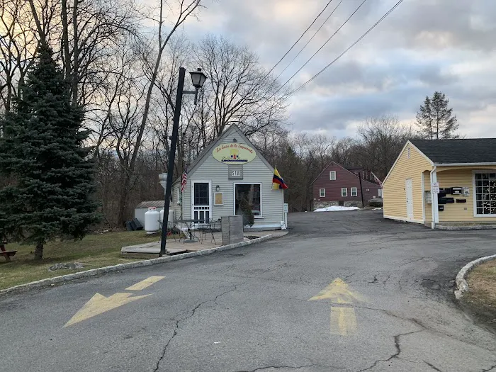 La casa de la Empanada Columbiana Picture 6