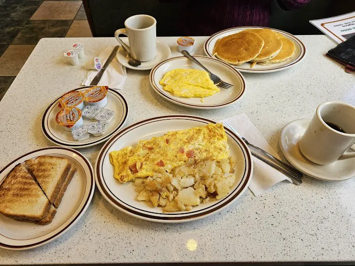 Coach Diner Picture 7