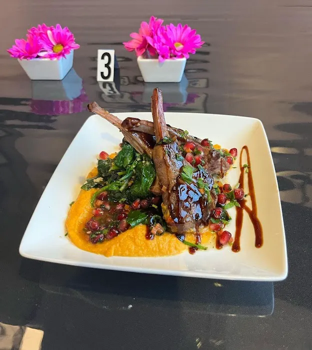 Foodie Lounge Picture 10