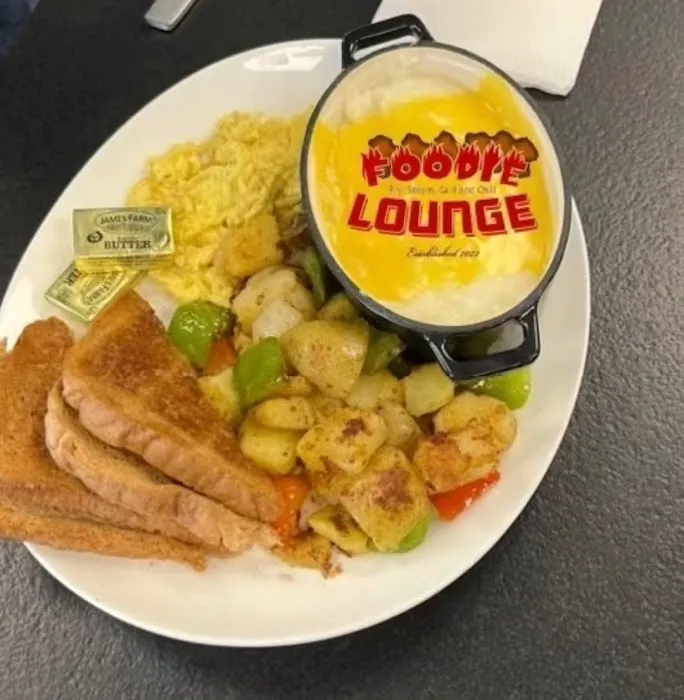 Foodie Lounge Picture 9