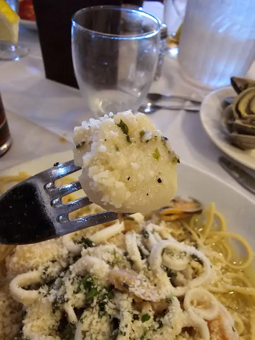 Capri Restaurant & Pizzeria Picture 6