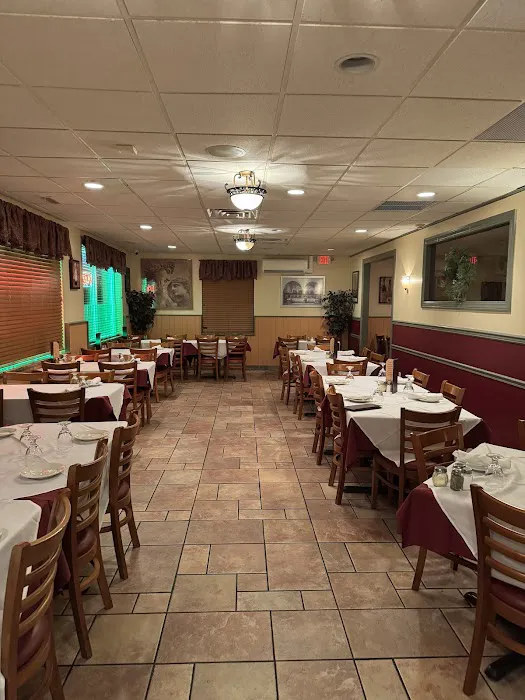 Capri Restaurant & Pizzeria Picture 8