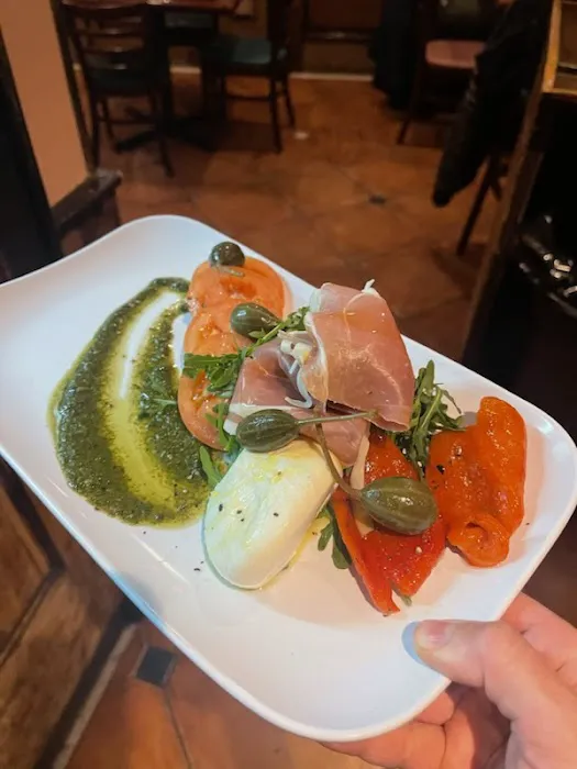 SAGRES BAR AND GRILL Picture 1