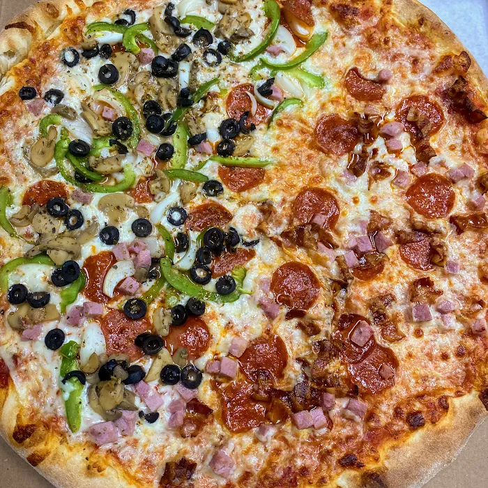 Vinny's Restaurant & Pizza Picture 5