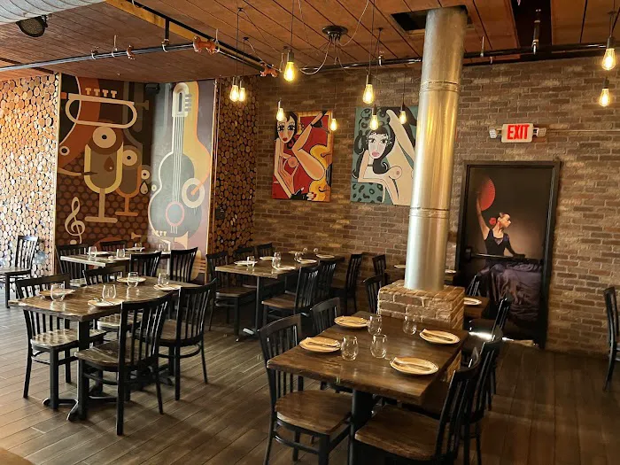 Mompou Tapas Bar & Restaurant Picture 9