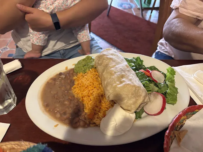 Mi Pequeno Mexico Restaurant Picture 5