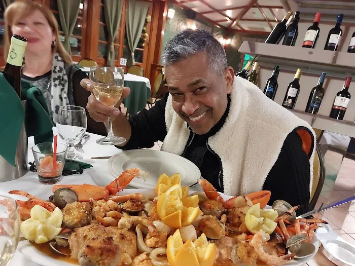 Hot Spot Diner Picture 10