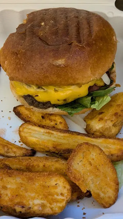 Gateway on the 9th Picture 5