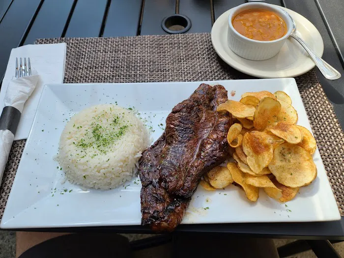 Caipirinhas Sports Bar & Grill Picture 10