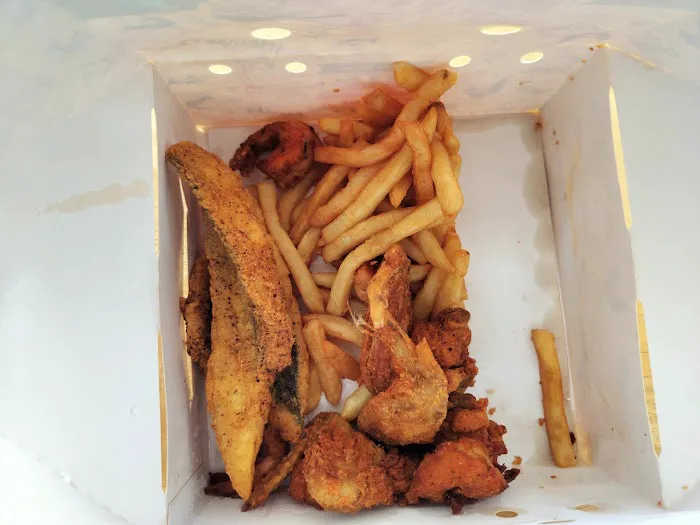 Ambassador Fish and Chicken Picture 3