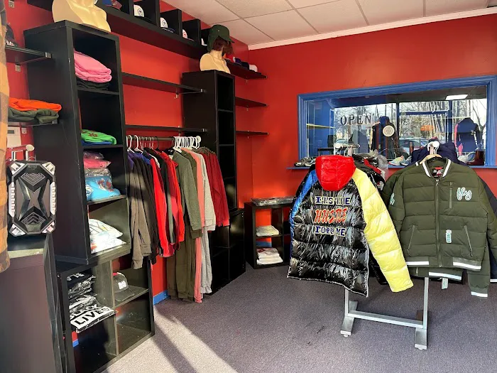 Ambassador Fish and Chicken Picture 6