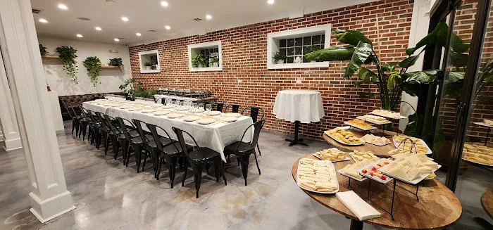 Nova's Restaurant and Coffee Shop Picture 2