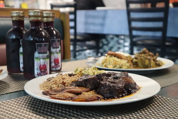 PT JUST JERK Jamaican Cuisine Picture 10