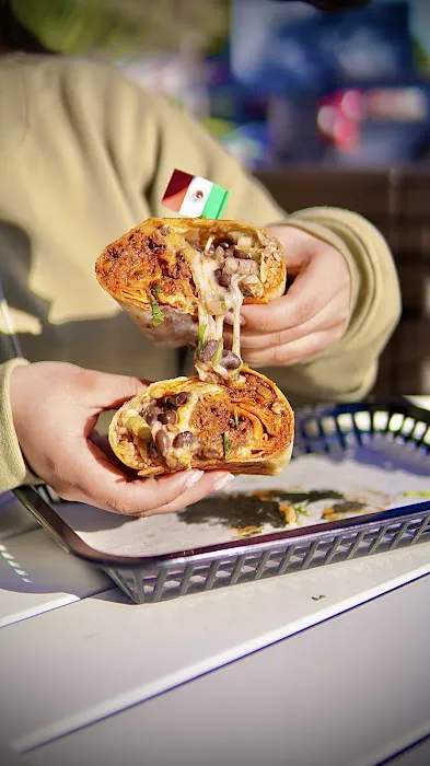 Grub’s Taqueria Picture 1