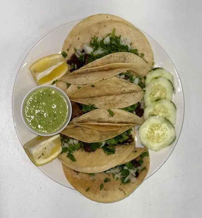 Victorinos Pizza and Restaurant Picture 8