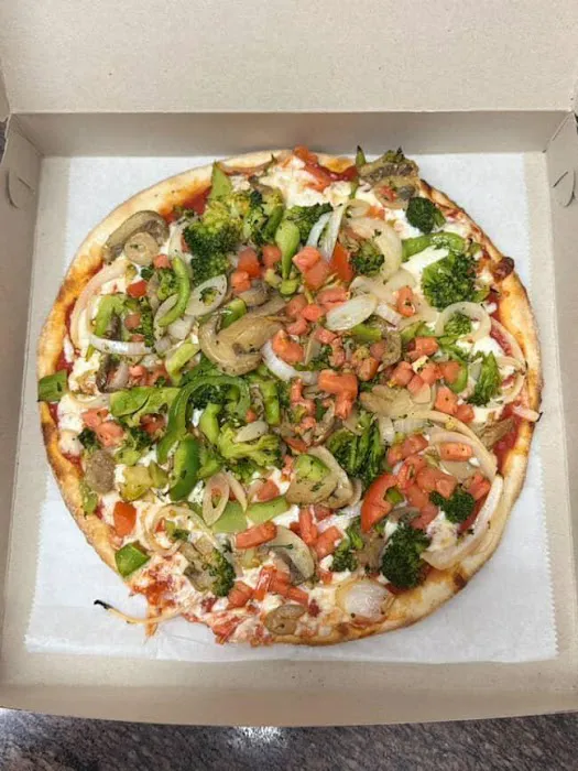 Victorinos Pizza and Restaurant Picture 4