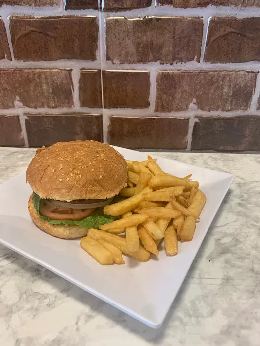 Victorinos Pizza and Restaurant Picture 7