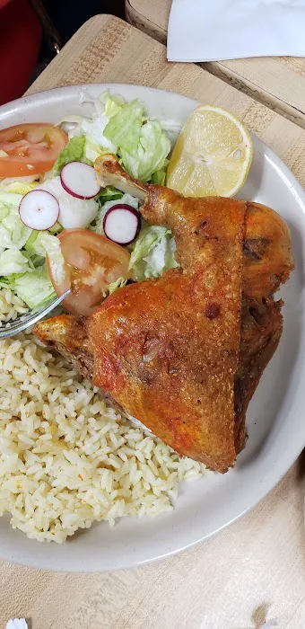 Pupuseria Carmelina Picture 10