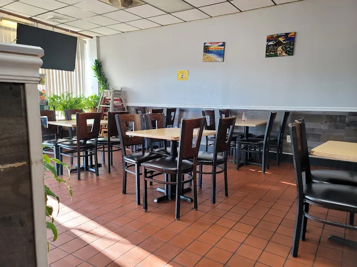 Pupuseria Carmelina Picture 1