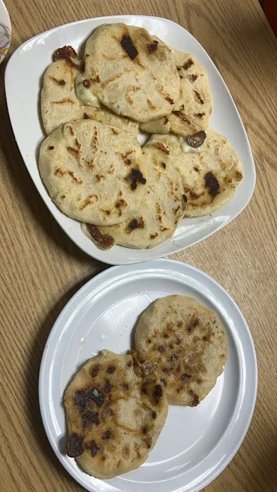 Pupuseria Carmelina Picture 7