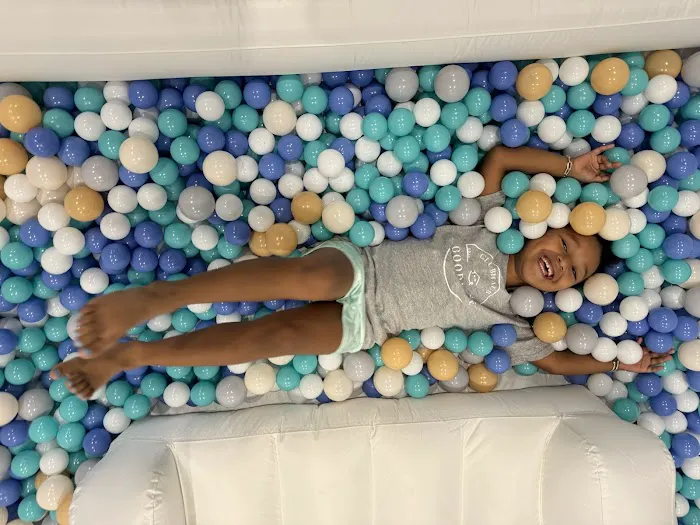 Good Life Clubhaus Juice Bar & Play Café Picture 6