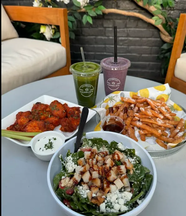 Good Life Clubhaus Juice Bar & Play Café Picture 7