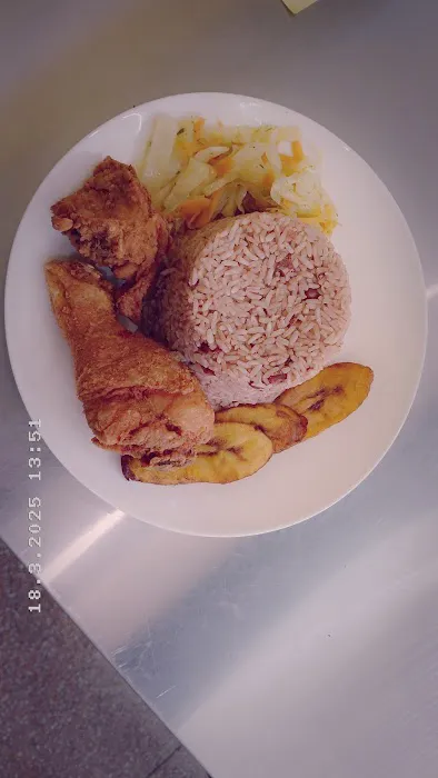 Bernie's island jerk Picture 8