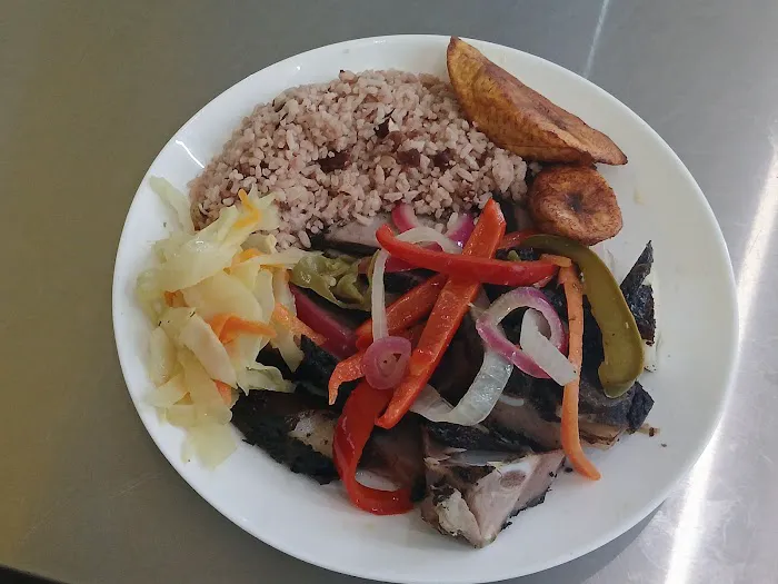 Bernie's island jerk Picture 3