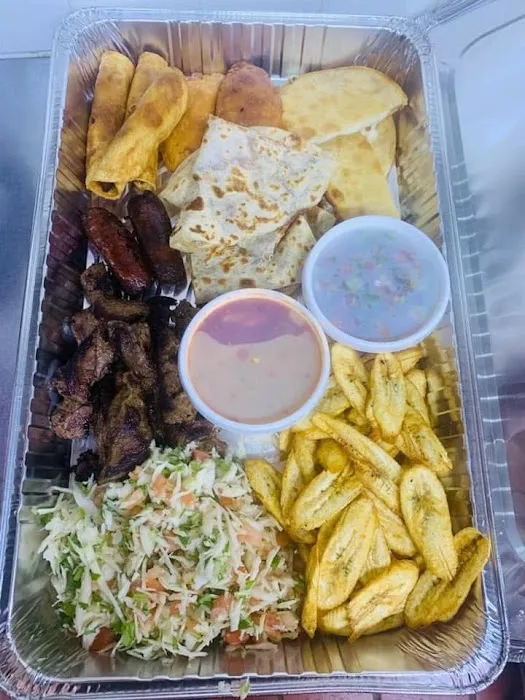 Como En Casa Deli Restaurant Picture 9