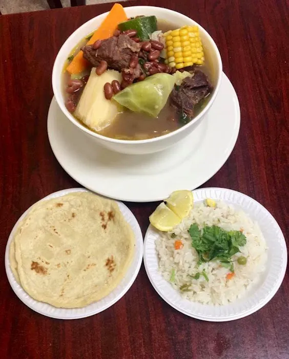 Como En Casa Deli Restaurant Picture 7