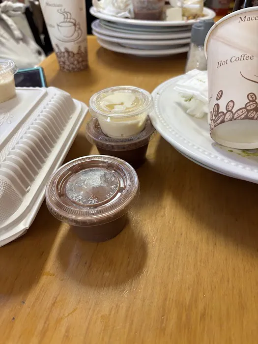 Tia's Deli Corp Picture 9