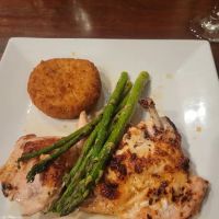 Thom Thom Steak & Seafood ico