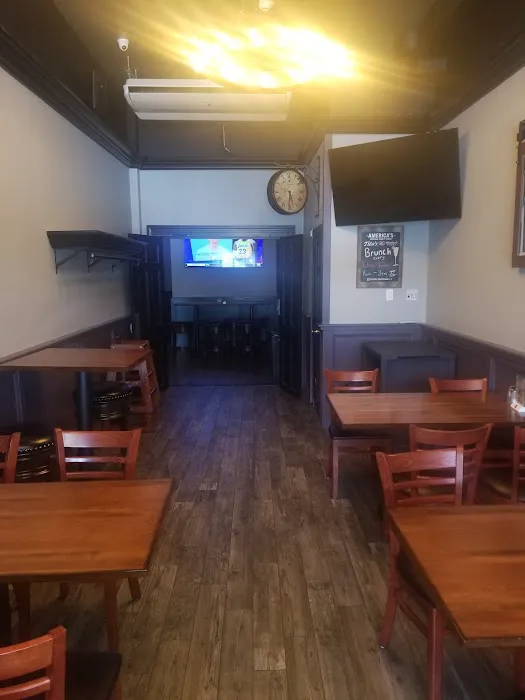 Ridgewood Station Tavern Picture 3