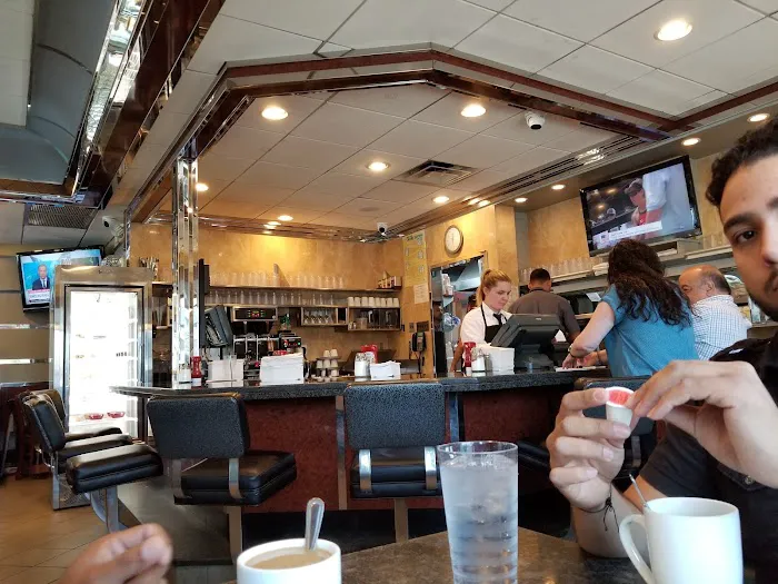 Sunrise Diner Picture 9